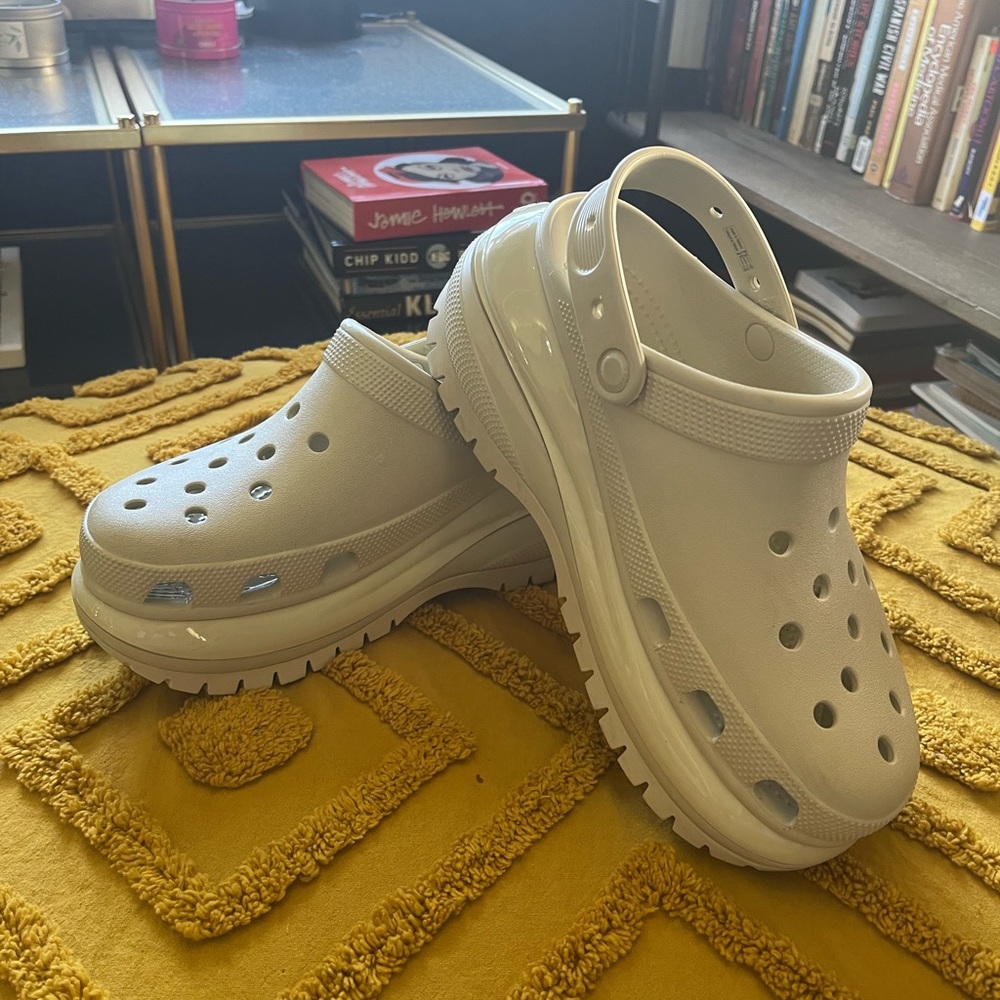CROCS Mega Crush Clogs